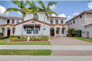 10341 NW 10th St, Miami, FL 33172, Sold 05/04/22