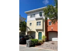 621 SW 2nd Dr #621, Pompano Beach, FL 33060, Sold 05/05/22