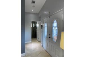 3355 W 68th St APT 121, Hialeah, FL 33018, Sold 06/17/22