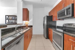 2421 NE 65th St APT 604, Fort Lauderdale, FL 33308, Sold 04/25/22