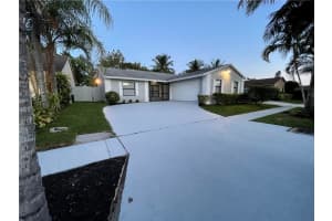 5726 Ithaca Cir W, Lake Worth, FL 33463, Sold 05/22/22