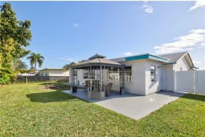 8115 NW 92nd Terrace, Tamarac, FL 33321, Sold 05/11/22