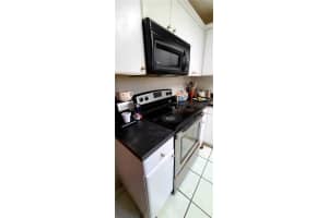 702 Gardens Dr APT 202, Pompano Beach, FL 33069, Sold 07/08/22