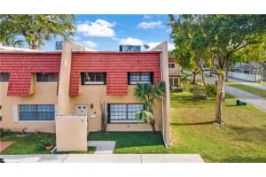 2 Spinning Wheel Ln #2, Tamarac, FL 33319, Sold 05/18/22