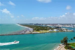 2100 S Ocean Ln APT 2004, Fort Lauderdale, FL 33316, Sold 04/22/22