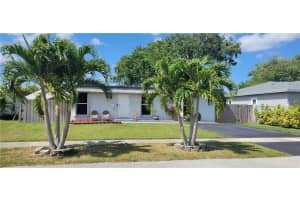 7811 NW 69th Terrace, Tamarac, FL 33321, Sold 05/10/22