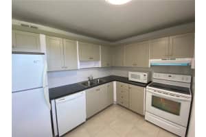 4141 NW 44th Ave APT 314, Lauderdale Lakes, FL 33319, Sold 05/06/22