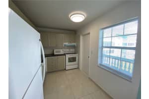 4141 NW 44th Ave APT 314, Lauderdale Lakes, FL 33319, Sold 05/06/22