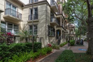 2633 NE 14th Ave APT 107, Oakland Park, FL 33334, Sold 07/25/22