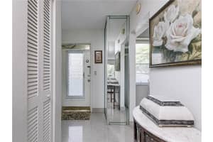 700 NE 14th Ave APT 204, Hallandale Beach, FL 33009, Sold 09/02/22