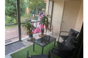 54 Spinning Wheel Ln, Tamarac, FL 33319, Sold 05/13/22
