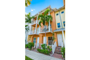 329 Olssen Ave #329, Fort Lauderdale, FL 33312, Sold 05/02/22