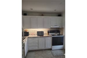 4140 NW 44th Ave APT 210, Lauderdale Lakes, FL 33319, Sold 05/10/22