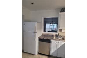 4140 NW 44th Ave APT 210, Lauderdale Lakes, FL 33319, Sold 05/10/22