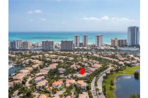 896 Spinnaker Dr, Hollywood, FL 33019, Sold 05/19/22