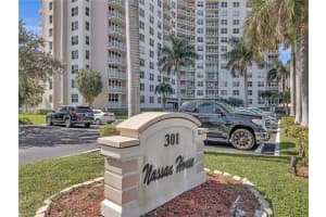 301 N Ocean Blvd APT 510, Pompano Beach, FL 33062, Sold 05/05/22