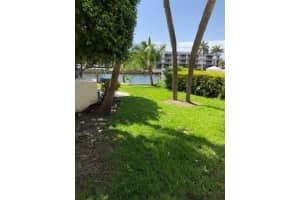 455 Golden Isles Dr APT 109, Hallandale Beach, FL 33009, Sold 05/10/22