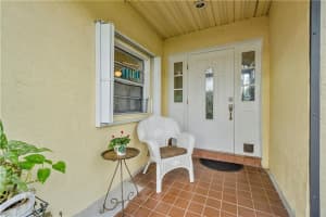 9910 NW 44th Ct, Sunrise, FL 33351, Sold 06/10/22