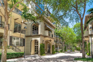 2617 NE 14th Ave APT 114, Oakland Park, FL 33334, Sold 05/16/22