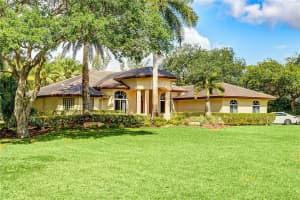6807 NW 66th Way, Parkland, FL 33067, Sold 05/27/22