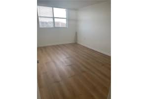 480 Executive Center Dr #5m, West Palm Beach, FL 33401, Sold 05/13/22