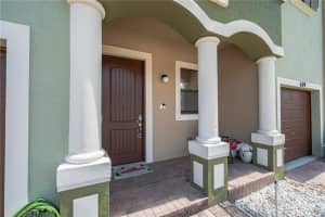619 NE 33rd Terrace #619, Homestead, FL 33033, Sold 05/16/22