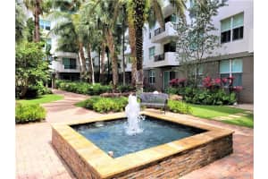 2421 NE 65th St APT 101, Fort Lauderdale, FL 33308, Sold 04/28/22