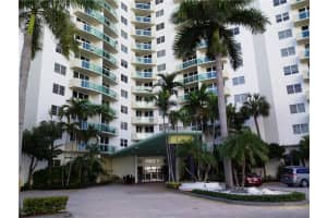 3001 S Ocean Dr APT 839, Hollywood, FL 33019, Sold 05/23/22