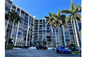 200 Leslie Dr APT 612, Hallandale Beach, FL 33009, Sold 07/06/22