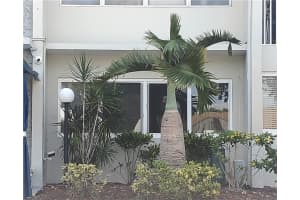 330 SE 2nd St #101f, Hallandale Beach, FL 33009, Sold 05/19/22