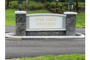 MLS# F10325422, Oakland Park, Florida 33309