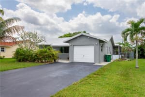 9418 NW 74th Ct, Tamarac, FL 33321, Sold 05/31/22