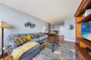 111 Briny Ave APT 2512, Pompano Beach, FL 33062, Sold 05/09/22