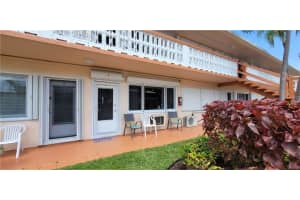 800 SW 10th Terrace #5t, Hallandale Beach, FL 33009, Sold 05/16/22