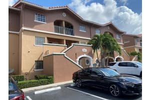 10018 Hammocks Blvd Apt 207-5, Miami, FL 33196, Sold 06/24/22