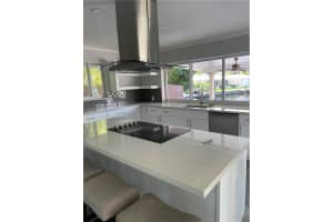 5541 NE 33rd Ave, Fort Lauderdale, FL 33308, Sold 05/25/22