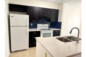 977 Riverside Dr APT 220, Coral Springs, FL 33071, Sold 05/13/22