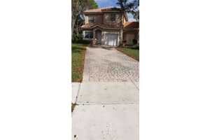 12953 NW 7th St, Pembroke Pines, FL 33028, Sold 05/12/22