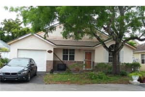 10771 SW 11th Ct, Davie, FL 33324, Sold 06/10/22