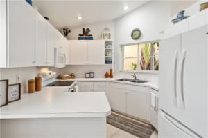 1505 S Trafalgar Cir, Hollywood, FL 33020, Sold 05/25/22