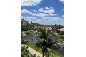 16135 Emerald Estates Dr APT 470, Weston, FL 33331, Sold 06/10/22