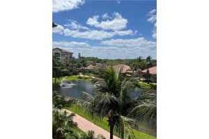 16135 Emerald Estates Dr APT 470, Weston, FL 33331, Sold 06/10/22