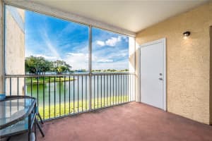 2361 NW 33rd St APT 611, Oakland Park, FL 33309, Sold 05/31/22