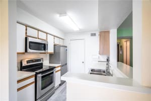 2361 NW 33rd St APT 611, Oakland Park, FL 33309, Sold 05/31/22