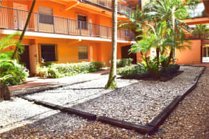 430 Commodore Dr APT 108, Plantation, FL 33325, Sold 05/27/22