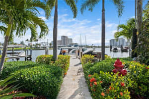 329 Poinciana Dr, Fort Lauderdale, FL 33301, Sold 06/01/22