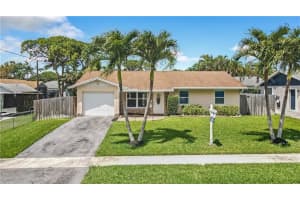 810 NW 10th Ave, Boynton Beach, FL 33426, Sold 05/23/22