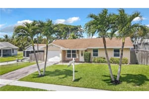 810 NW 10th Ave, Boynton Beach, FL 33426, Sold 05/23/22