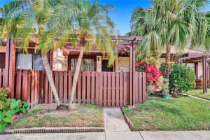 8375 NW 37th St, Sunrise, FL 33351, Sold 06/17/22