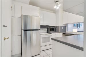 4010 Galt Ocean Dr APT 1101, Fort Lauderdale, FL 33308, Sold 05/25/22